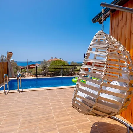 Villa Villam Oezguel Kas